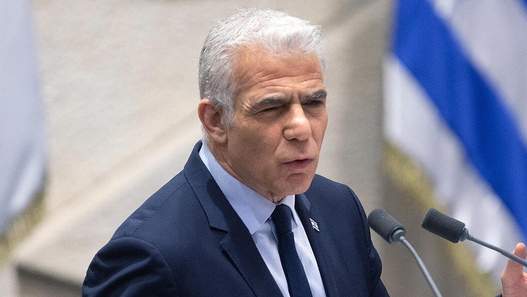 יו"ר האופוזיציה יאיר לפיד במליאת הכנסת